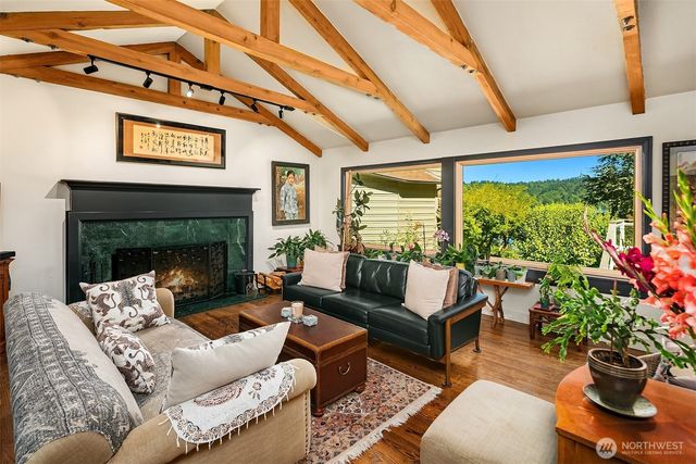 13731 42nd Place NE, Seattle, WA 98125