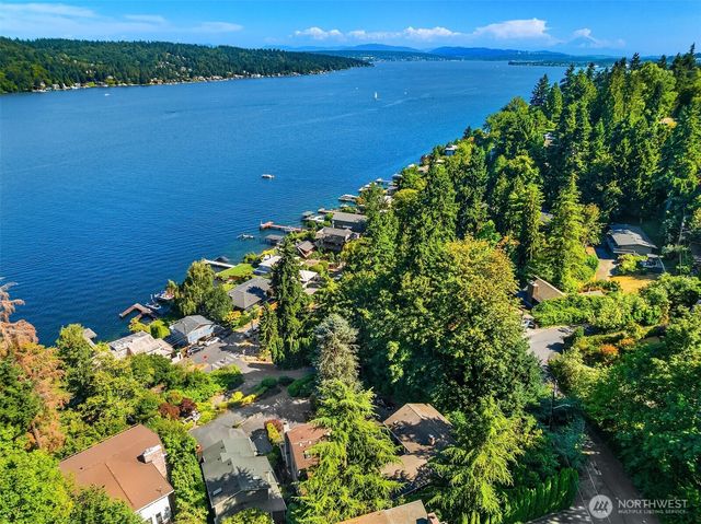 13731 42nd Place NE, Seattle, WA 98125