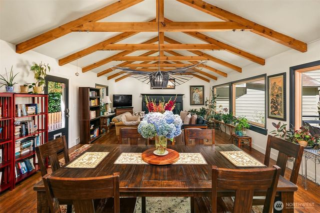 13731 42nd Place NE, Seattle, WA 98125