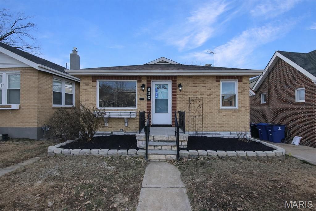 826 Catskill Drive, St Louis, MO 63125