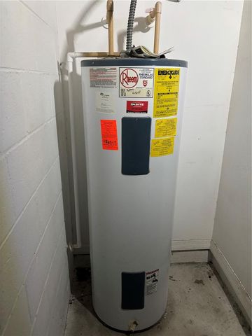 396 RIGGS CIRCLE, Davenport, FL 33897