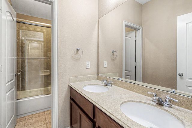 2302 Blue Jay Lane, Katy, TX 77494