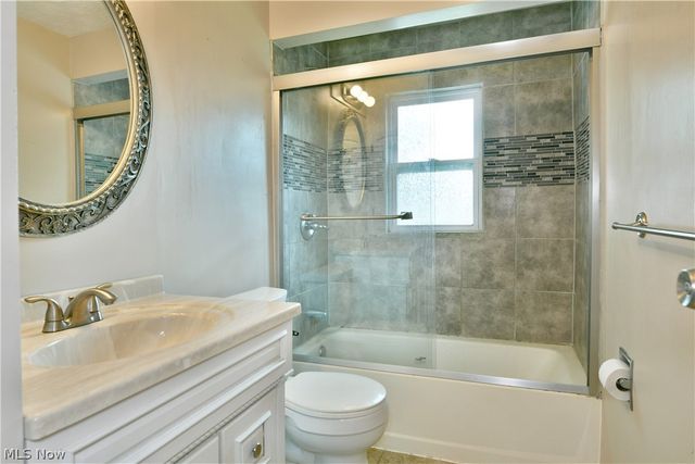 1382 Northfield, Mineral Ridge, OH 44440