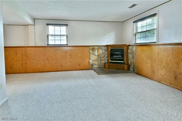 1382 Northfield, Mineral Ridge, OH 44440