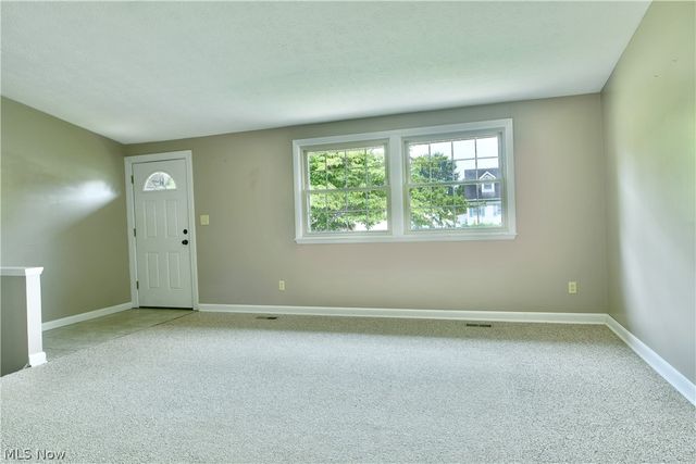 1382 Northfield, Mineral Ridge, OH 44440