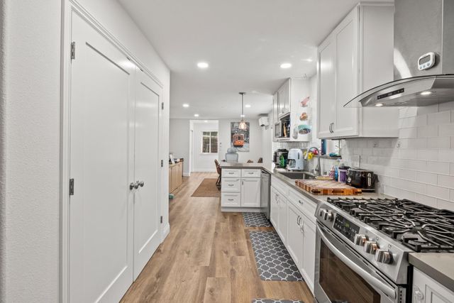 197 Nottingham Avenue, Redwood City, CA 94063