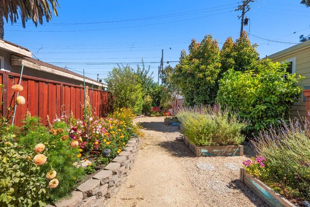 197 Nottingham Avenue, Redwood City, CA 94063