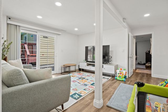 197 Nottingham Avenue, Redwood City, CA 94063