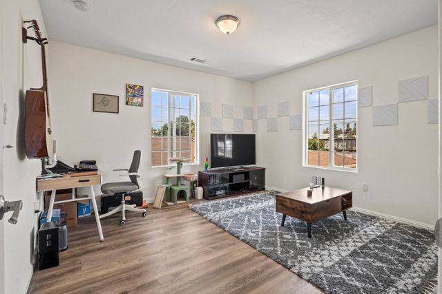 197 Nottingham Avenue, Redwood City, CA 94063