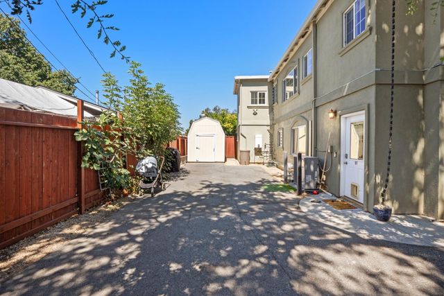 197 Nottingham Avenue, Redwood City, CA 94063