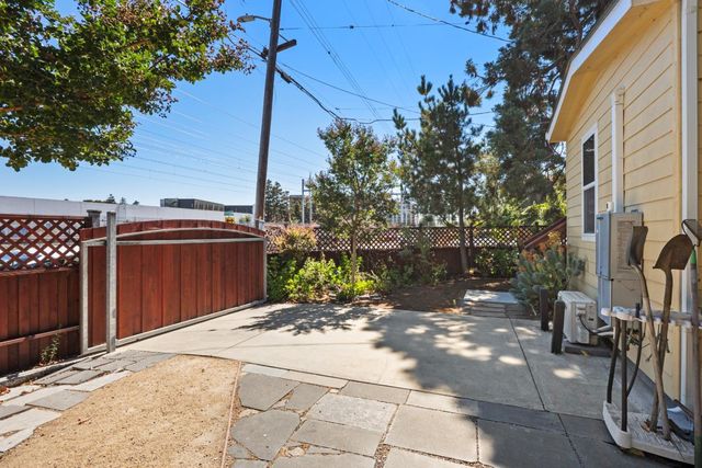 197 Nottingham Avenue, Redwood City, CA 94063