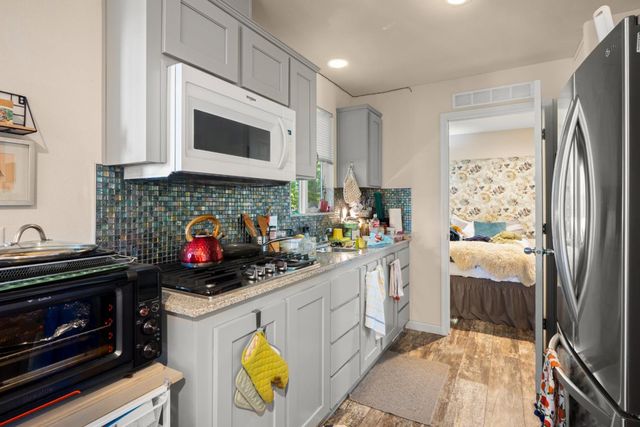 197 Nottingham Avenue, Redwood City, CA 94063