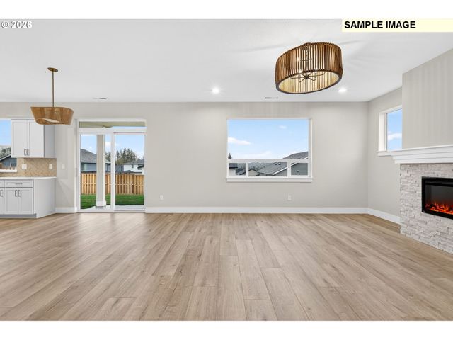 2235 E OTTER Loop 60, La Center, WA 98629