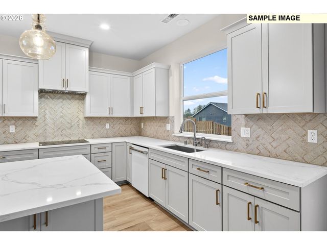 2235 E OTTER Loop 60, La Center, WA 98629