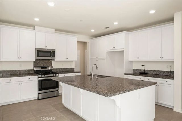 3547 Tansy, San Bernardino, CA 92407