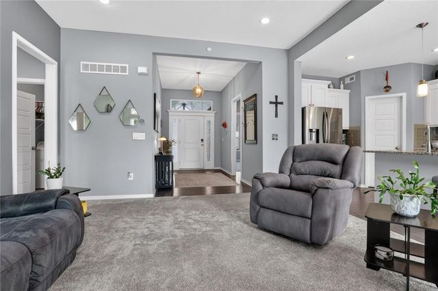 389 N Ferrel Street, Olathe, KS 66061