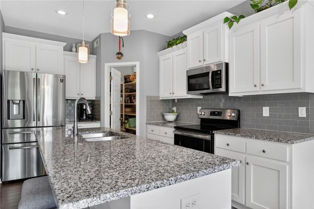 389 N Ferrel Street, Olathe, KS 66061