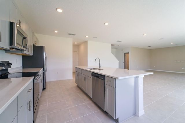 2575 DRIFTWOOD STREET, Auburndale, FL 33823