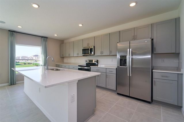 2575 DRIFTWOOD STREET, Auburndale, FL 33823