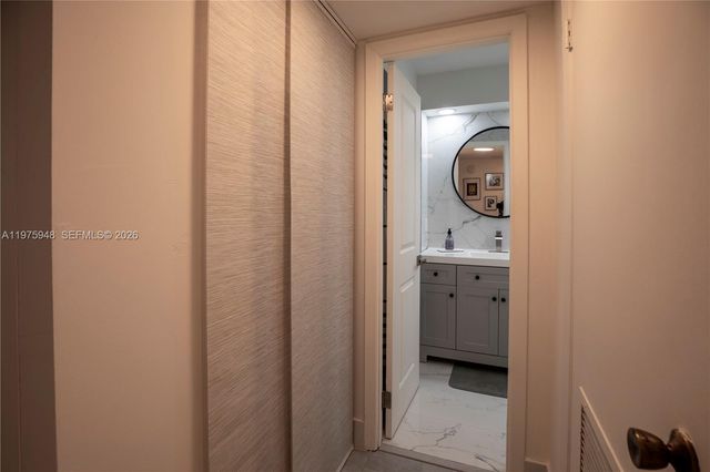 2750 NE 183rd St 811, Aventura, FL 33160