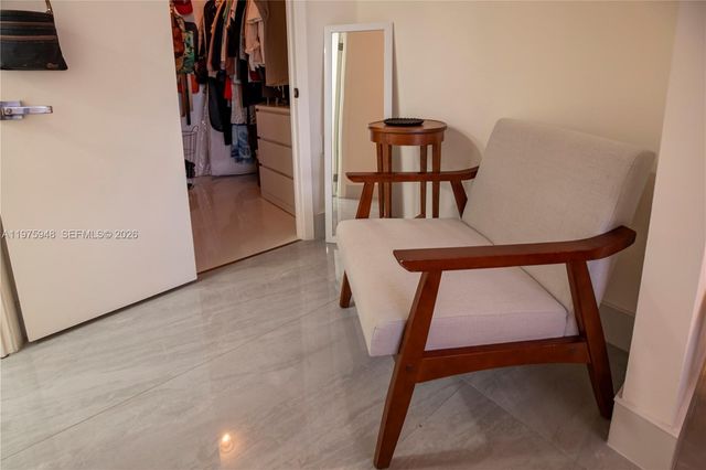 2750 NE 183rd St 811, Aventura, FL 33160