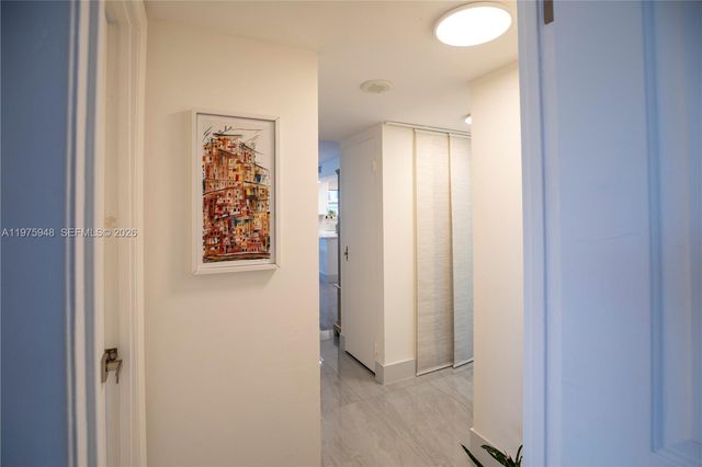 2750 NE 183rd St 811, Aventura, FL 33160