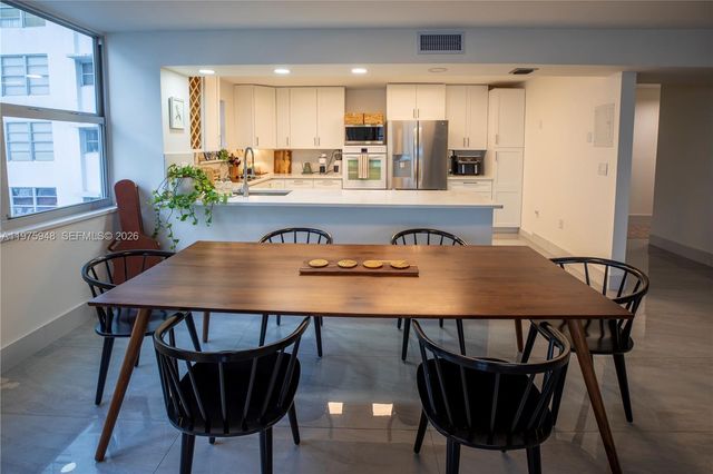 2750 NE 183rd St 811, Aventura, FL 33160