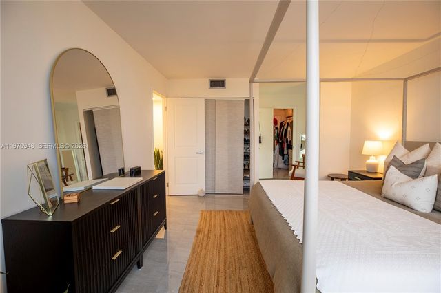 2750 NE 183rd St 811, Aventura, FL 33160