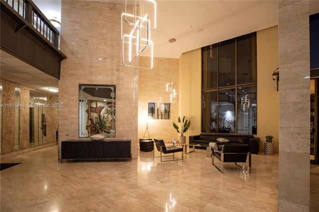 2750 NE 183rd St 811, Aventura, FL 33160