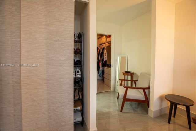 2750 NE 183rd St 811, Aventura, FL 33160