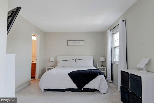 4241 STOCKBRIDGE DR, Dumfries, VA 22025