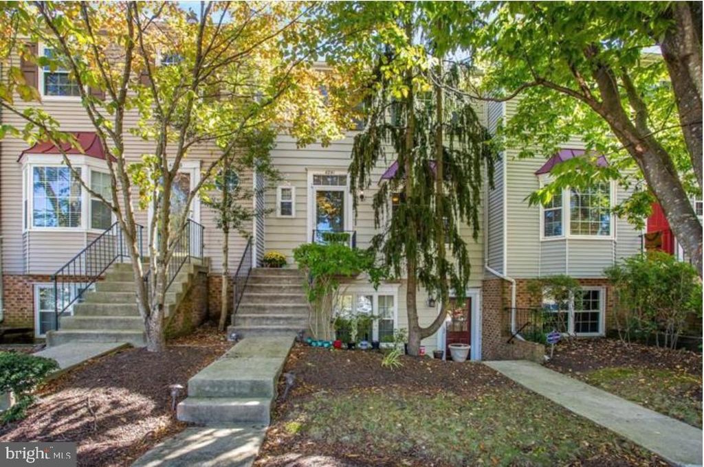 4241 STOCKBRIDGE DR, Dumfries, VA 22025