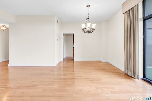 3200 Park Avenue 5C2, Bridgeport, CT 06604