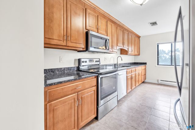 3200 Park Avenue 5C2, Bridgeport, CT 06604