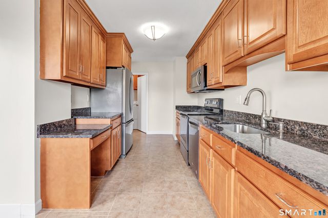 3200 Park Avenue 5C2, Bridgeport, CT 06604