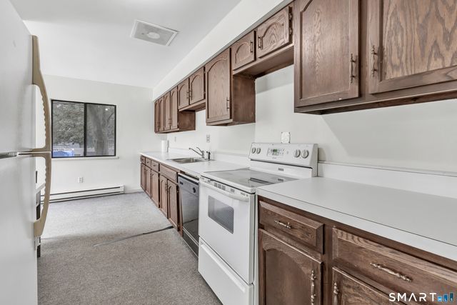 3200 Park Avenue 5C2, Bridgeport, CT 06604