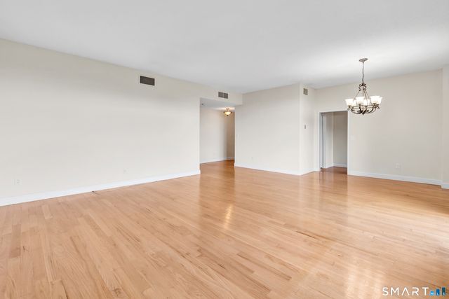 3200 Park Avenue 5C2, Bridgeport, CT 06604