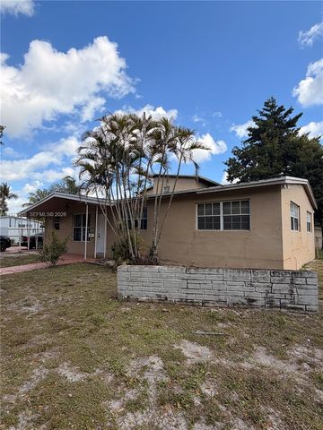 7191 Park Street, Hollywood, FL 33024