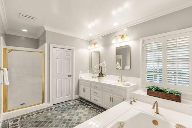 1565 S Oak Knoll Avenue, Pasadena, CA 91108