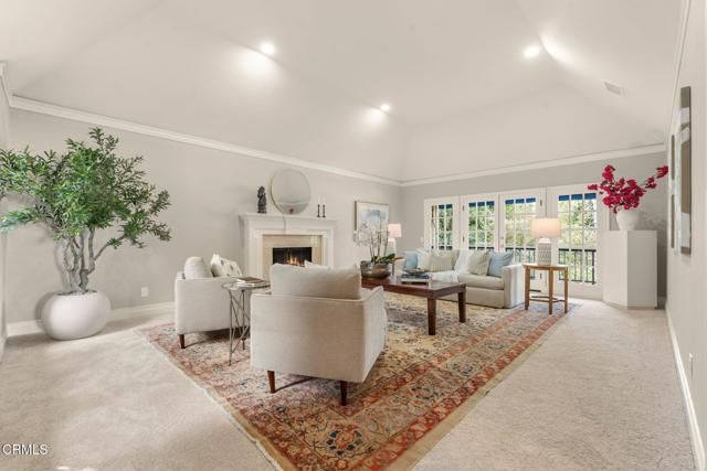 1565 S Oak Knoll Avenue, Pasadena, CA 91108