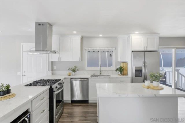 7023 San Bartolo 41, Carlsbad, CA 92011