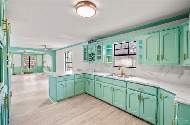 502 N 7th Street, Alamo, TX 78516