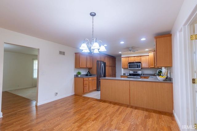 3700 Herndon Drive, Evansville, IN 47715