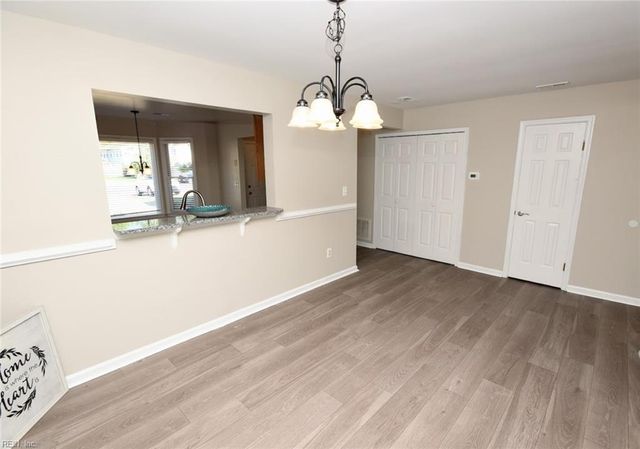 4025 Roebling LN, Virginia Beach, VA 23452