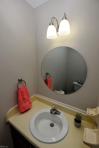 4025 Roebling LN, Virginia Beach, VA 23452