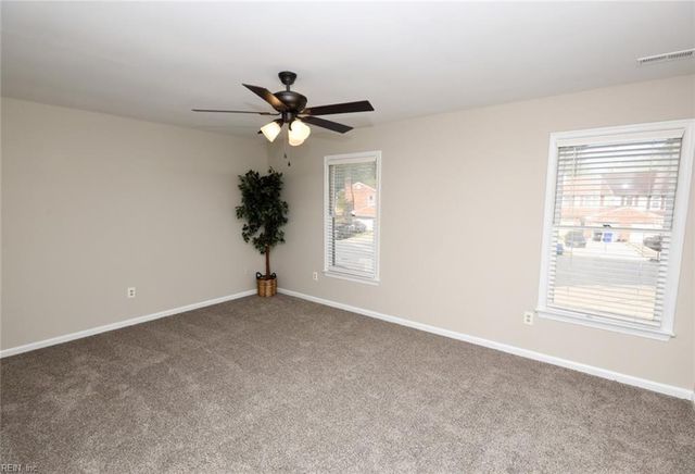 4025 Roebling LN, Virginia Beach, VA 23452