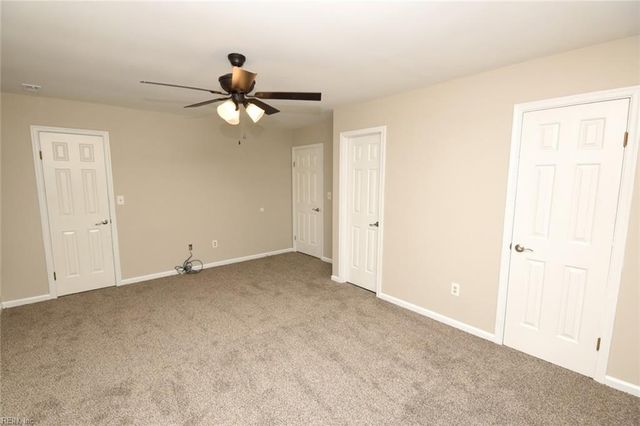 4025 Roebling LN, Virginia Beach, VA 23452