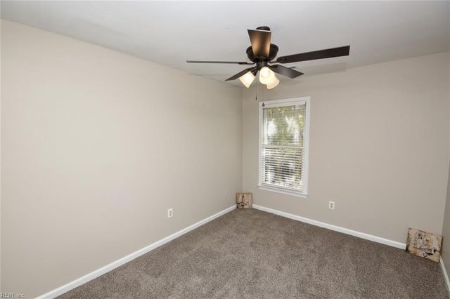 4025 Roebling LN, Virginia Beach, VA 23452