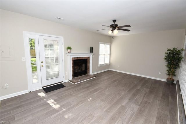 4025 Roebling LN, Virginia Beach, VA 23452