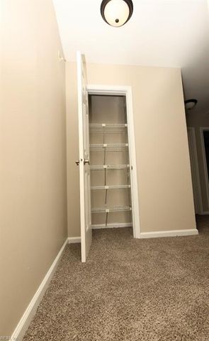 4025 Roebling LN, Virginia Beach, VA 23452